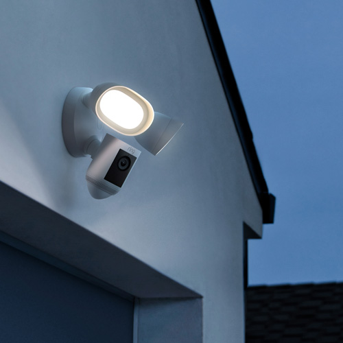 floodlight-camera-wired-pro-feature-1