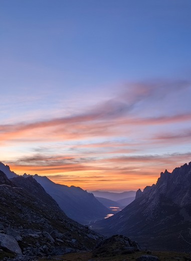 HUAWEI Mate 50 Pro Night Makes Right 1